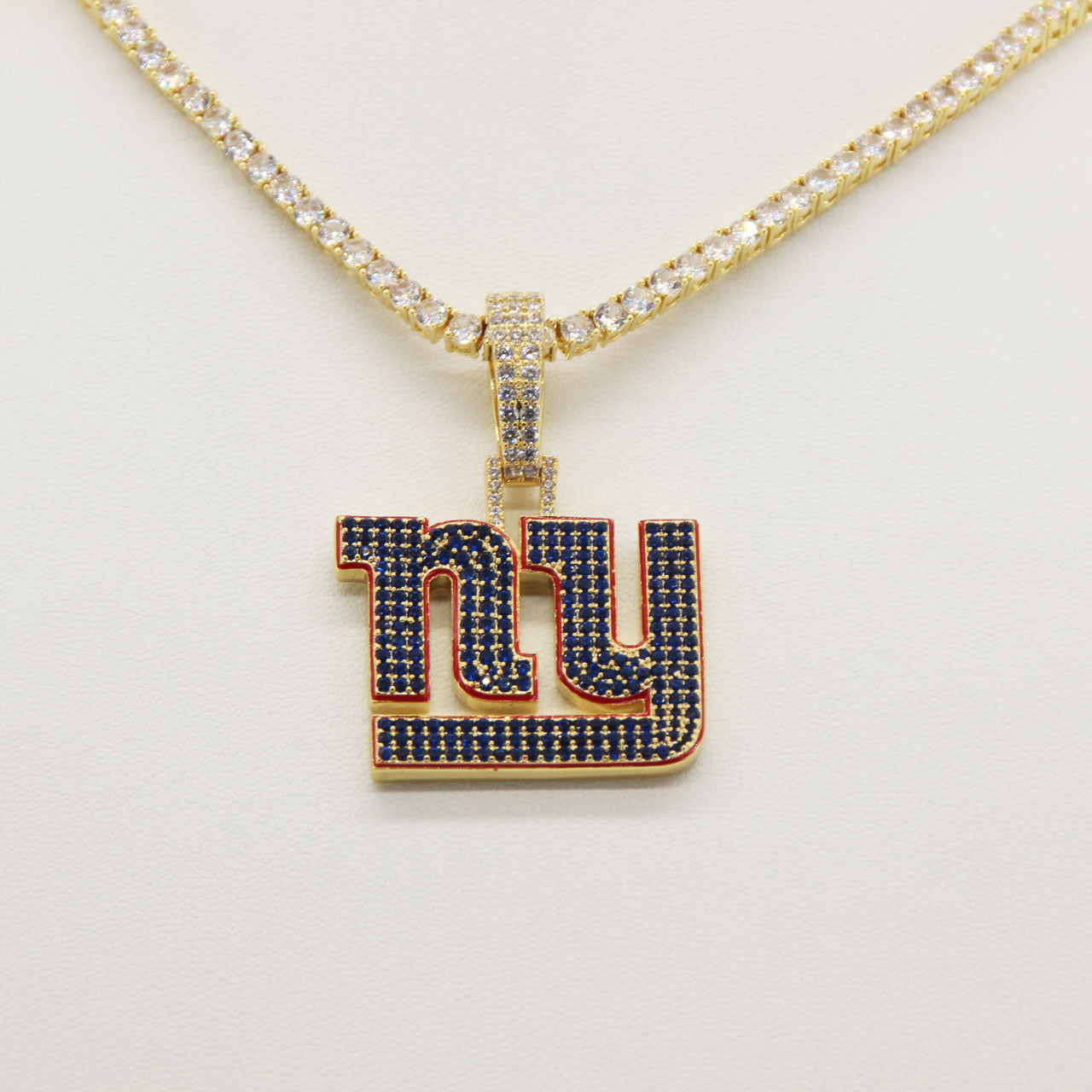 New York City Emblem Pendant Necklace – Fan Gift Jewelry for Game Day & Holidays